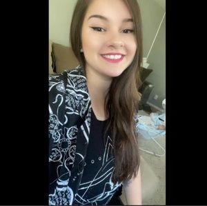 Meet your Posher, Tiffany